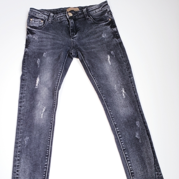 Black Distressed Skinny Jeans Size Medium - Picture 2 of 7